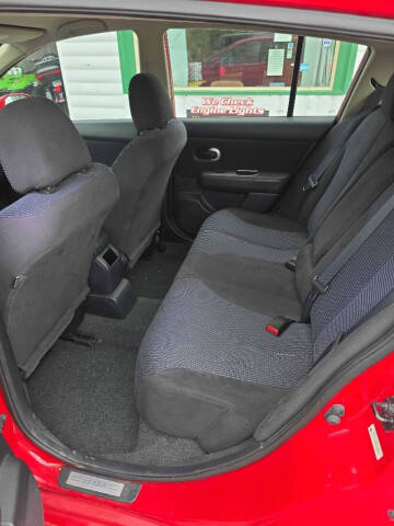 2012 Nissan Versa 1.8 SL