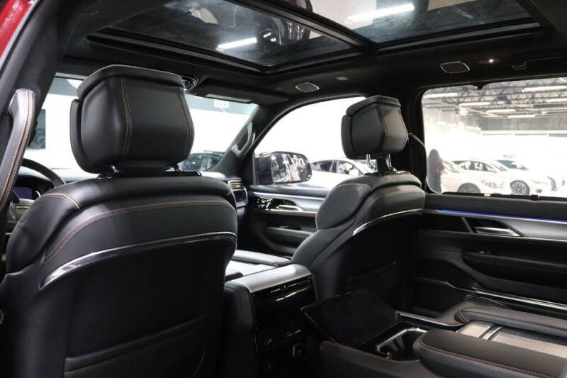 2023 Jeep Grand Wagoneer Series III