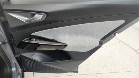 2025 Volkswagen ID.4 Pro