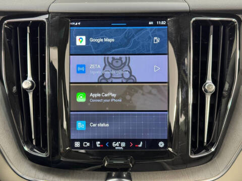 2023 Volvo XC60 B5 Plus Dark Theme