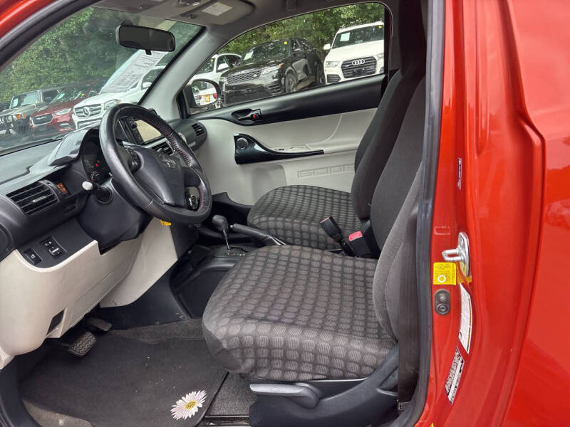 2015 Scion iQ