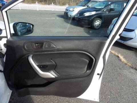 2012 Ford Fiesta SES