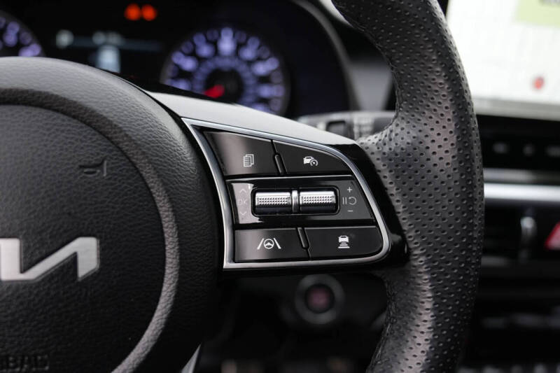 2022 Kia Forte GT Line