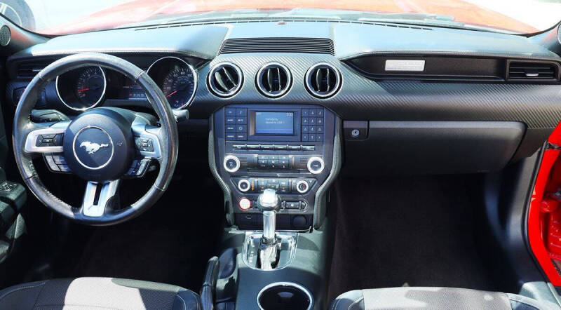 2015 Ford Mustang V6