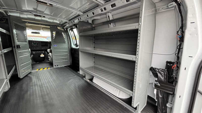 2025 Chevrolet Express 2500