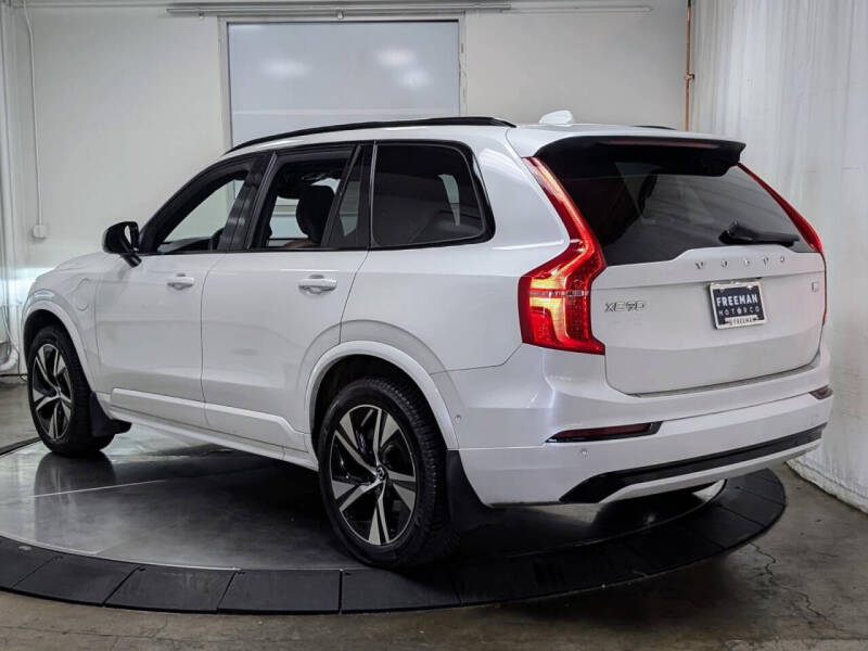 2023 Volvo XC90 Recharge T8 Plus Dark Theme