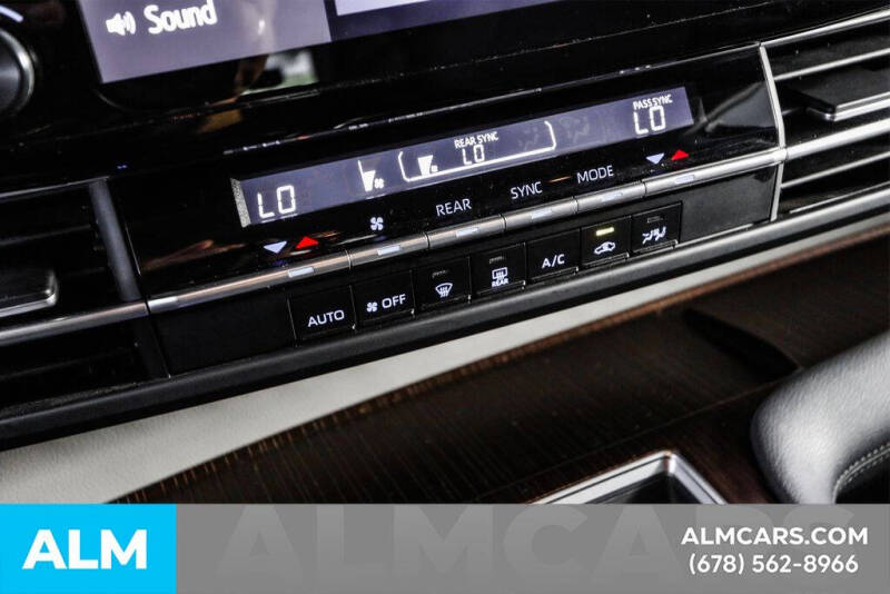 2023 Toyota Sienna LE 8-Passenger