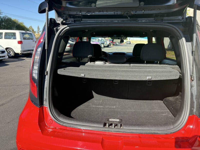 2019 Kia Soul +