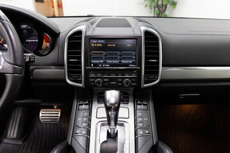 2011 Porsche Cayenne Turbo