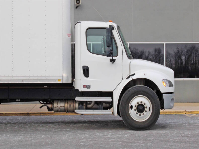 2024 Freightliner M2 106