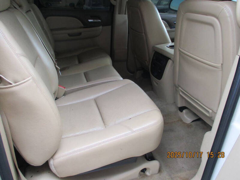 2011 Chevrolet Avalanche LTZ