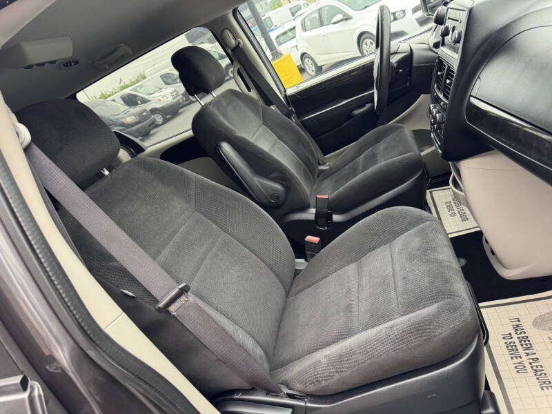 2017 Dodge Grand Caravan SE