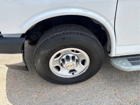 2024 Chevrolet Express 2500