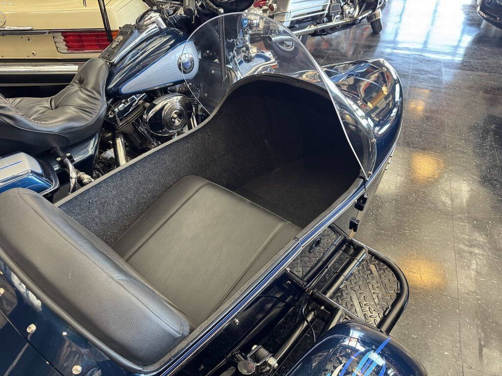 2002 Harley-Davidson® FLHTC - Electra Glide® Cl 5