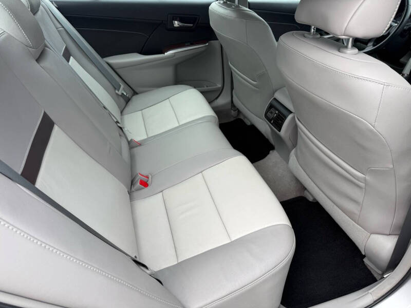 2014 Toyota Camry XLE V6