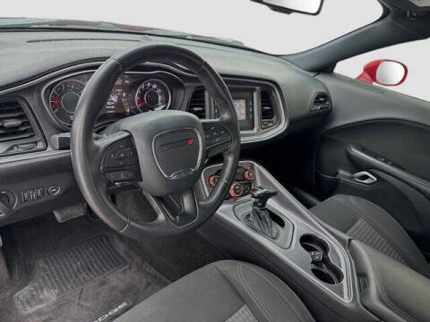 2015 Dodge Challenger SXT