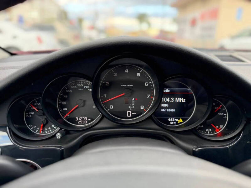 2011 Porsche Panamera