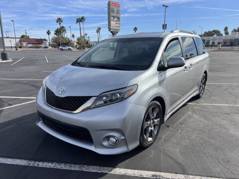 2016 Toyota Sienna SE Premium 8-Passenger