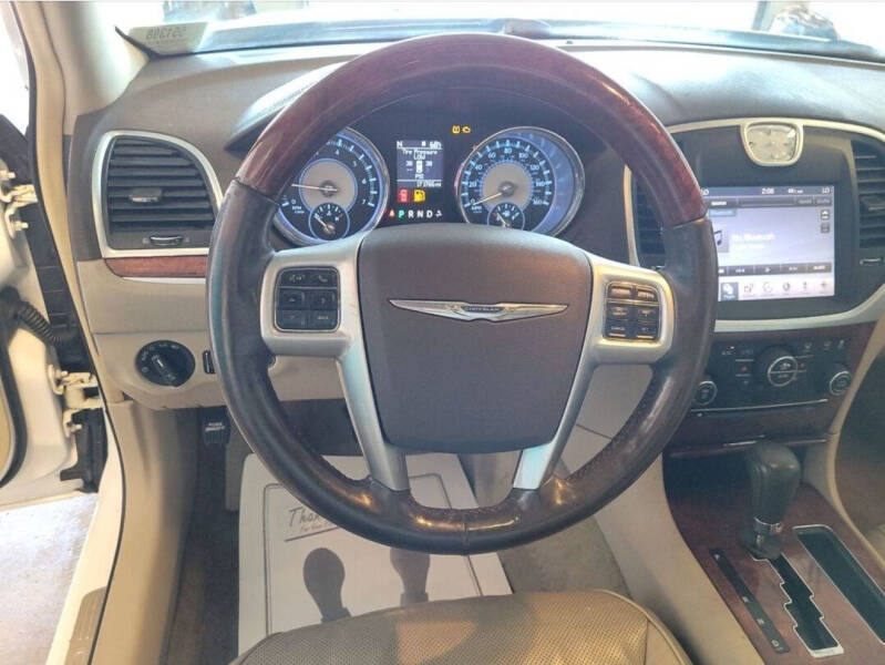 2011 Chrysler 300 Limited