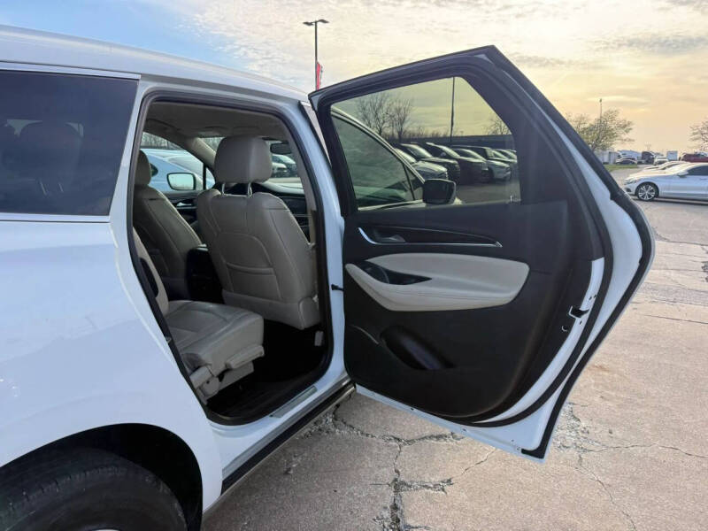 2021 Buick Enclave Essence