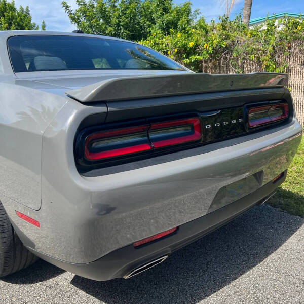 2019 Dodge Challenger SXT