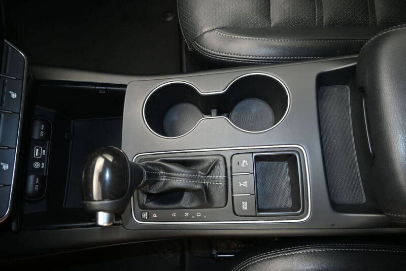 2017 Kia Sorento LX