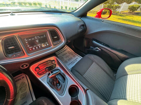 2020 Dodge Challenger SXT