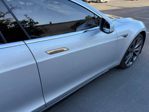 2013 Tesla Model S Performance