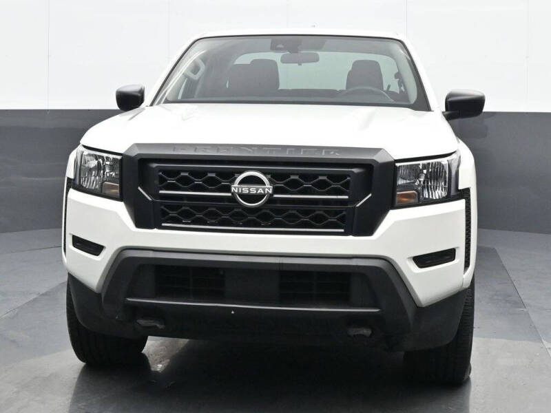 2022 Nissan Frontier S