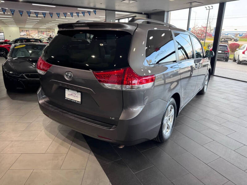 2013 Toyota Sienna