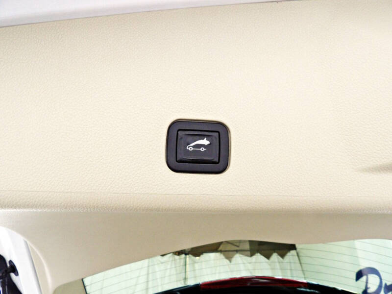 2012 Cadillac SRX Performance Collection