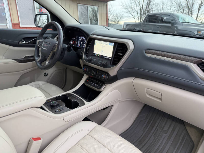 2021 GMC Acadia Denali