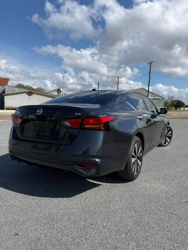 2021 Nissan Altima 2.5 SV