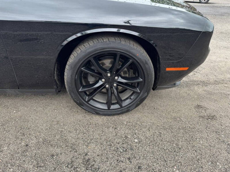 2016 Dodge Challenger SXT
