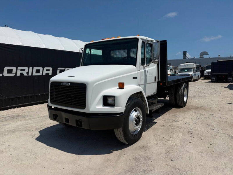 2002 Freightliner FL70