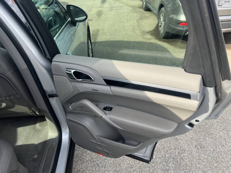 2014 Porsche Cayenne S Hybrid