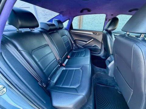 2017 Volkswagen Passat 1.8T R-Line