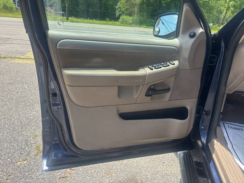 2003 Ford Explorer XLT