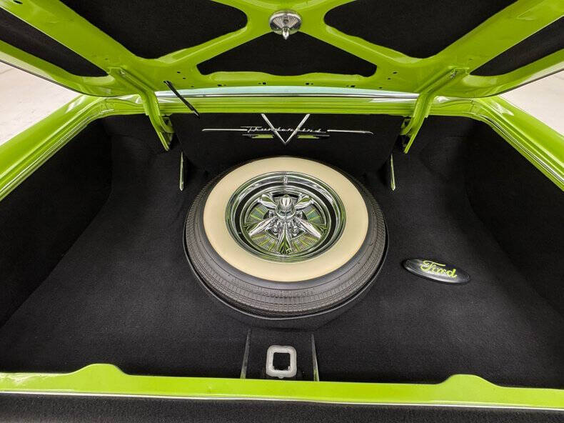 1962 Ford Thunderbird