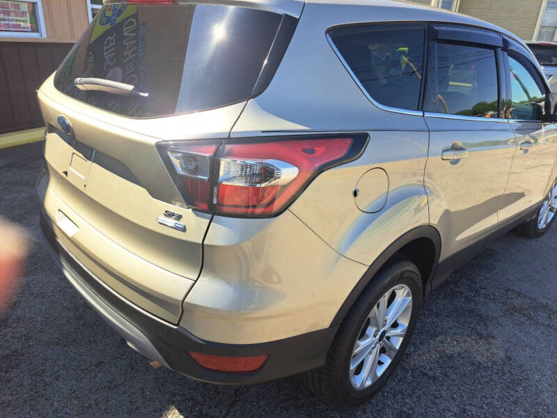 2017 Ford Escape SE