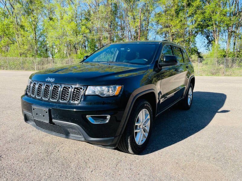 2017 Jeep Grand Cherokee Laredo E's photo