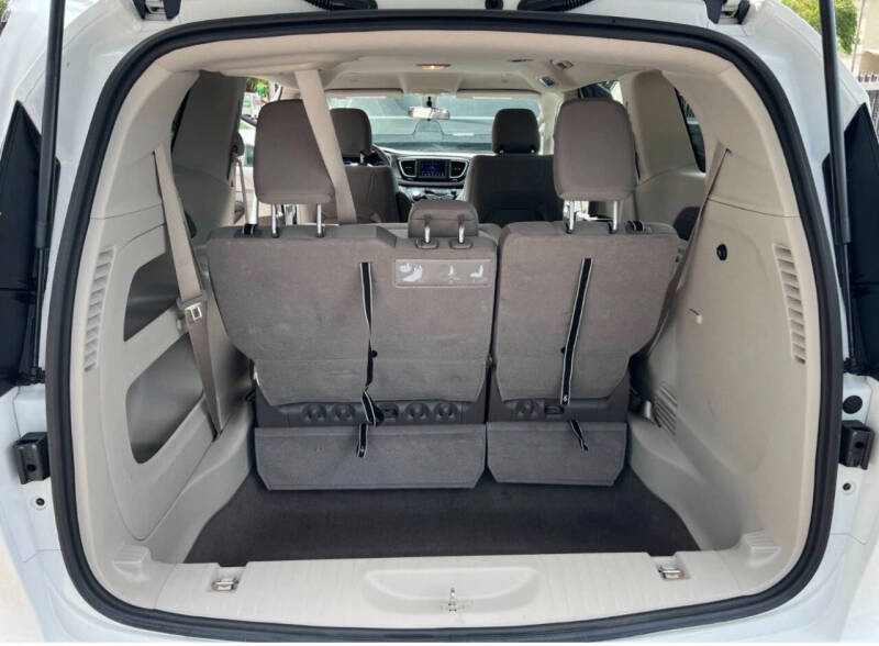 2018 Chrysler Pacifica L