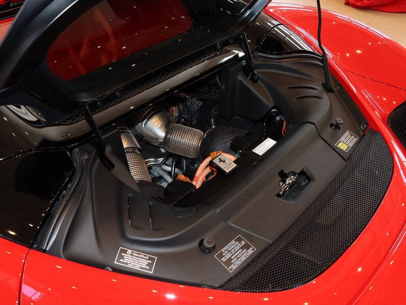 2024 Ferrari 296 GTS