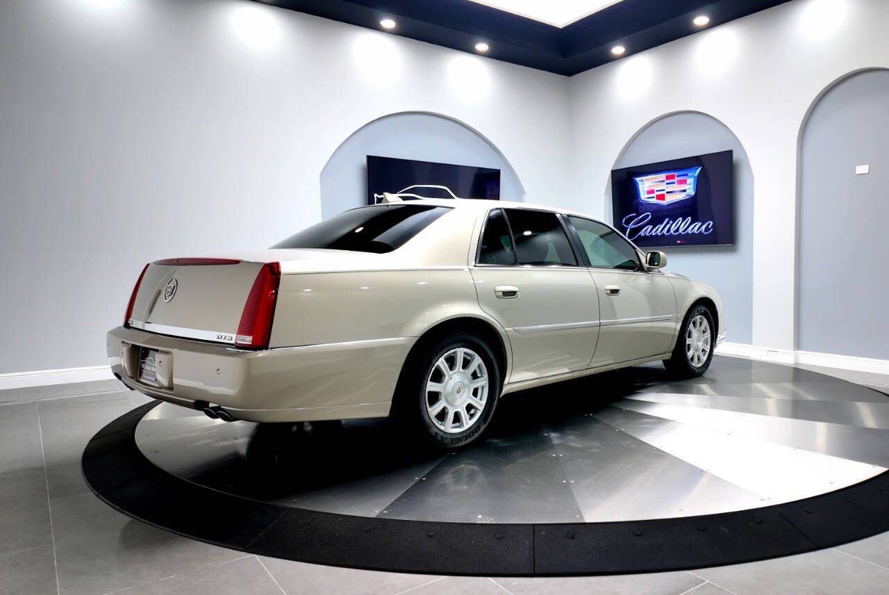 2009 Cadillac DTS 6