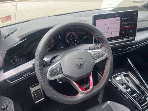 2025 Volkswagen Golf GTI SE