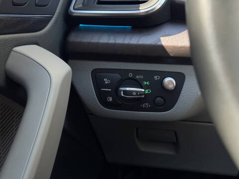 2019 Audi Q5 quattro Prestige 45 TFSI