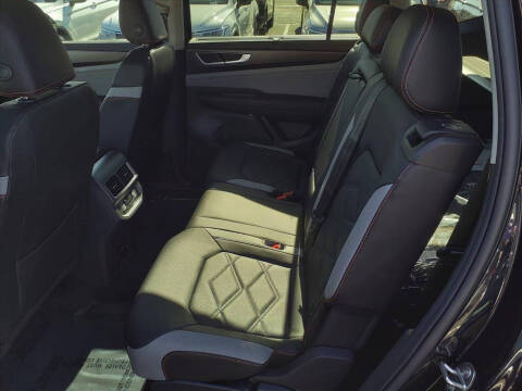 2025 Volkswagen Atlas Peak Edition 4Motion