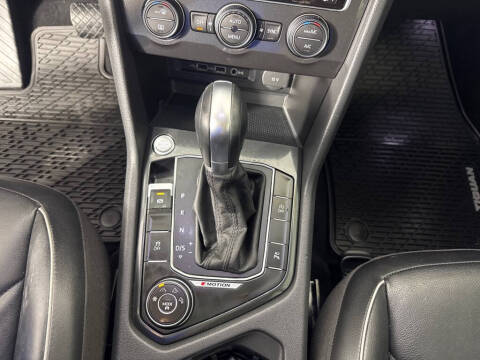 2018 Volkswagen Tiguan 2.0T SEL Premium 4Motion