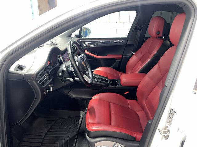 2021 Porsche Macan S