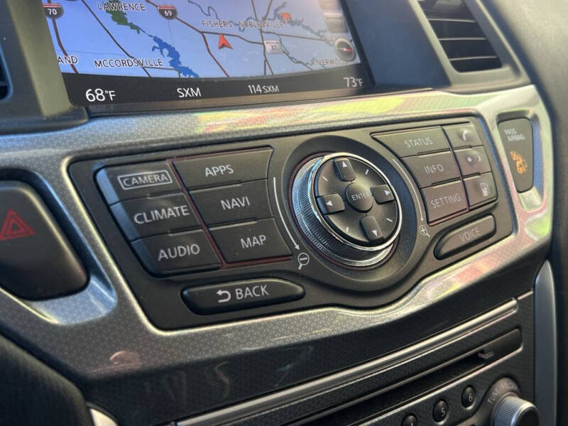 2019 Nissan Pathfinder SL